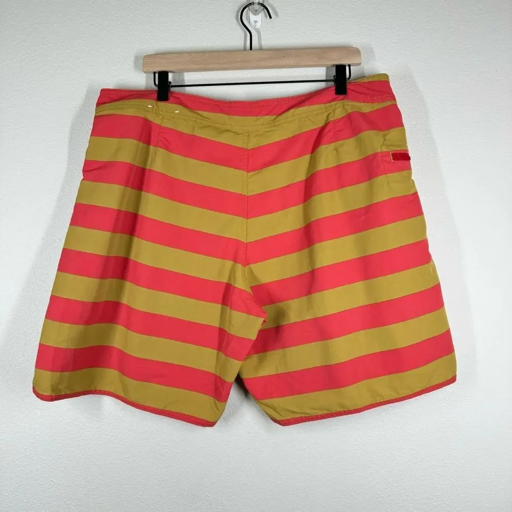 Patagonia Men's Minimalist Wavefarer Board Shorts Unlined Striped Size 40 UPF 50